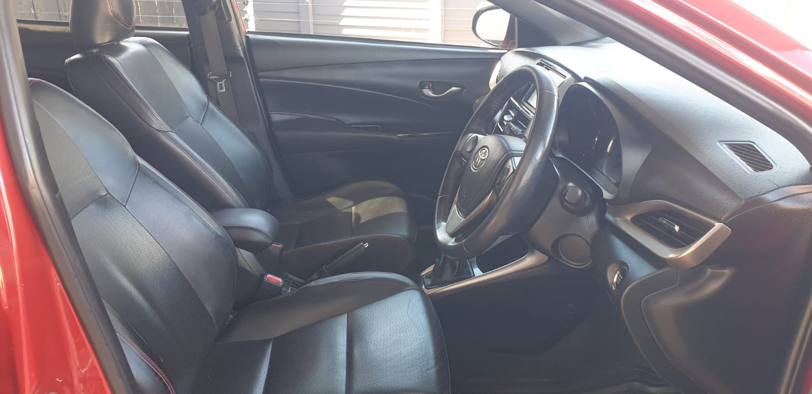 Toyota Yaris 1.5 Sport 5Door